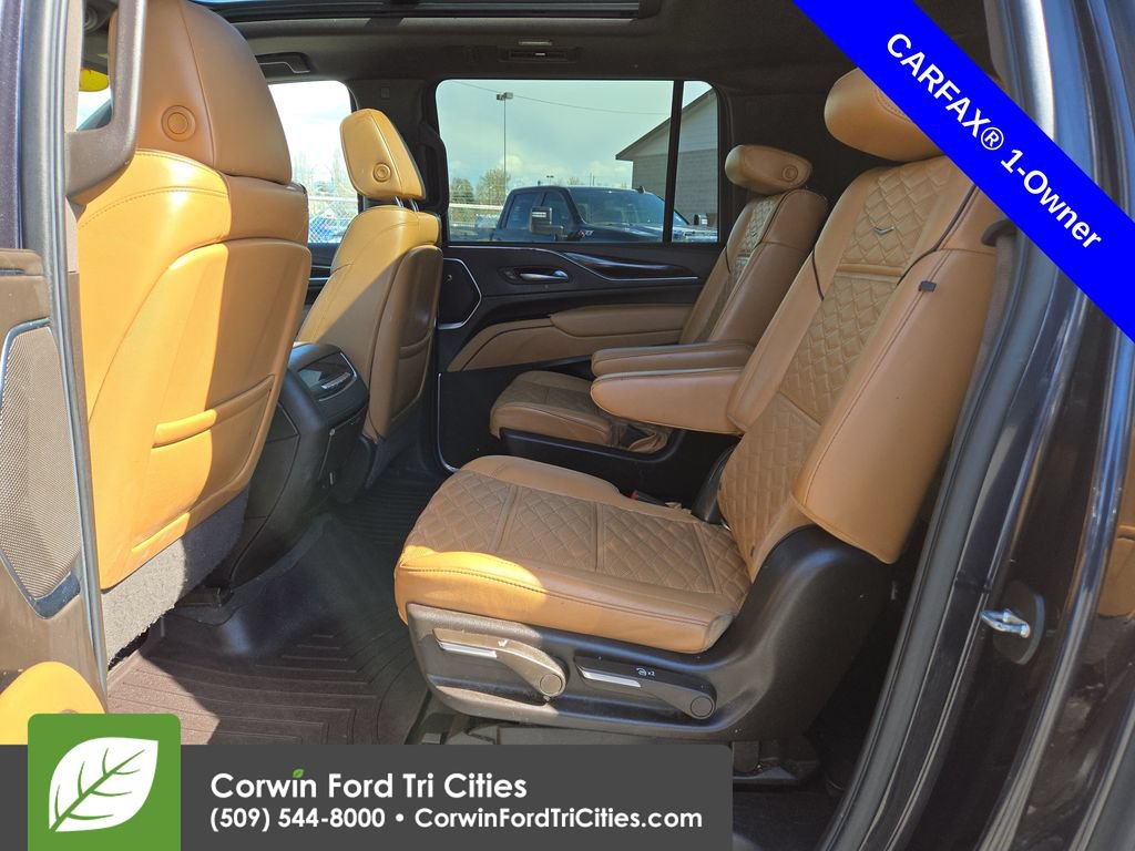 Used 2022 Cadillac Escalade ESV Premium Luxury AWD/4WD image 29