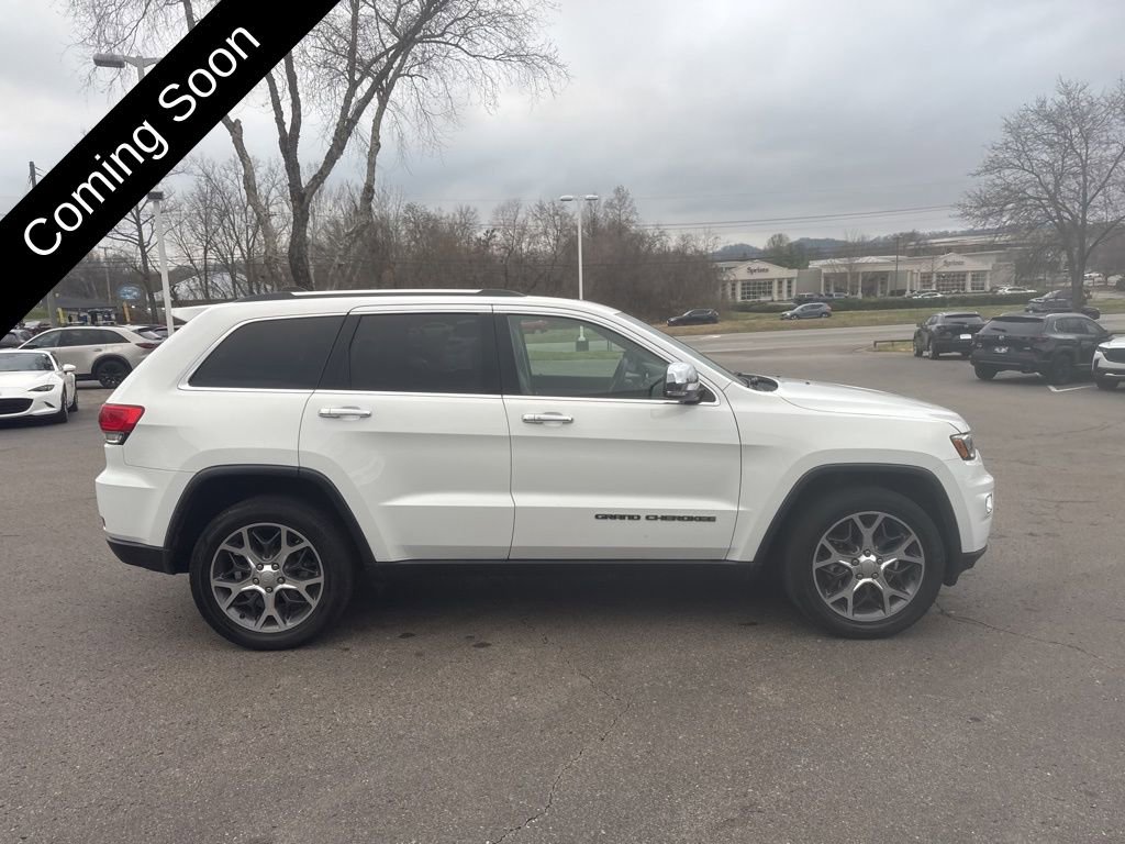 Used 2019 Jeep Grand Cherokee Limited w/ Luxury Group II image 4
