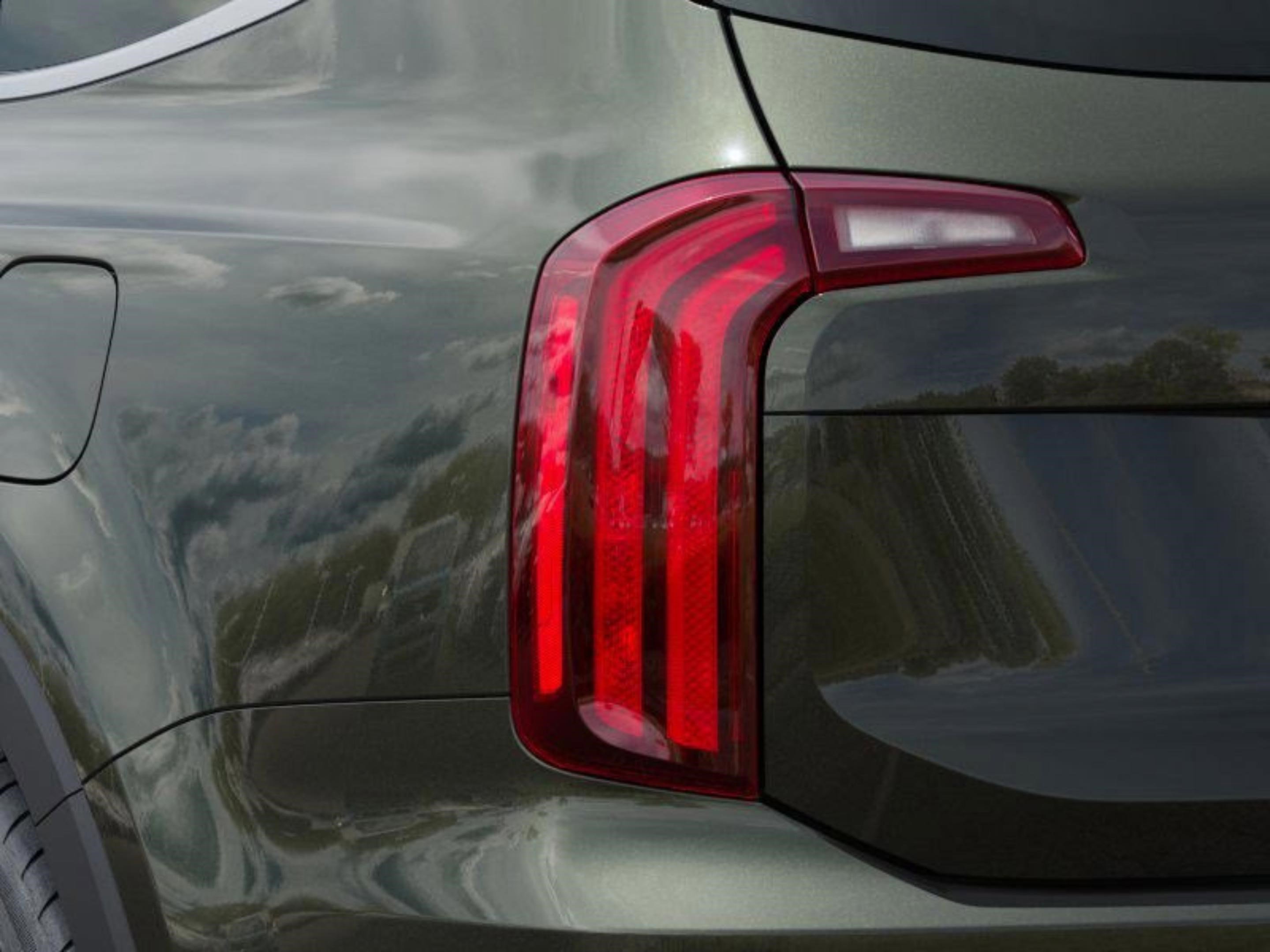 New 2025 Kia Telluride S image 12