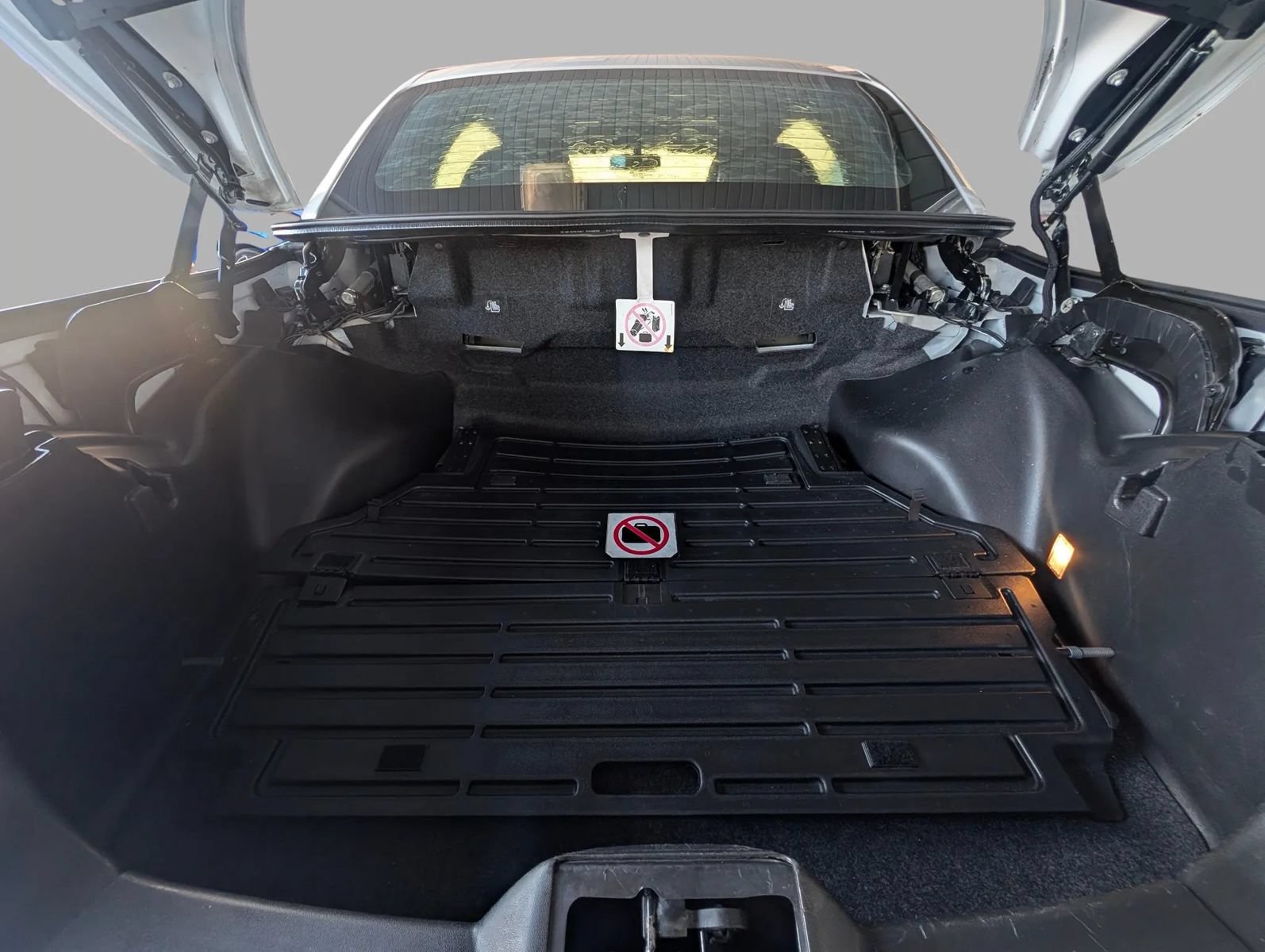 Used 2012 Chrysler 200 S FWD image 33