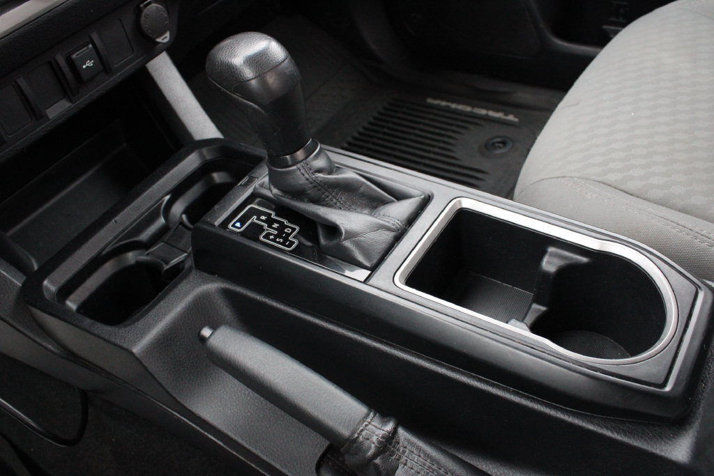 Used 2020 Toyota Tacoma SR AWD/4WD image 17