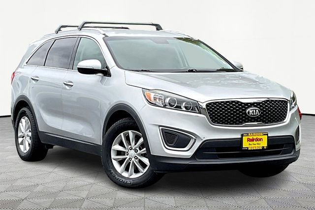 Used 2016 Kia Sorento LX w/ LX Convenience Package