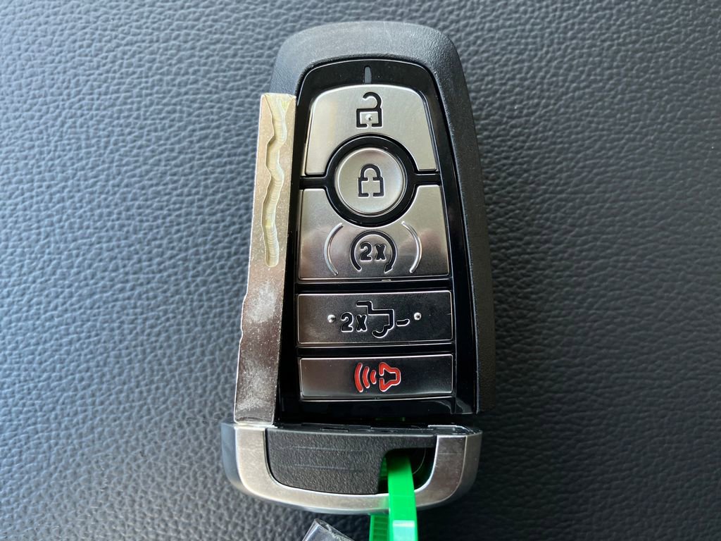 New 2026 Ford F250 XLT w/ XLT Premium Package image 31