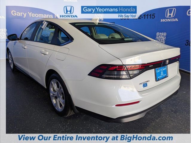 Certified 2025 Honda Accord LX image 9