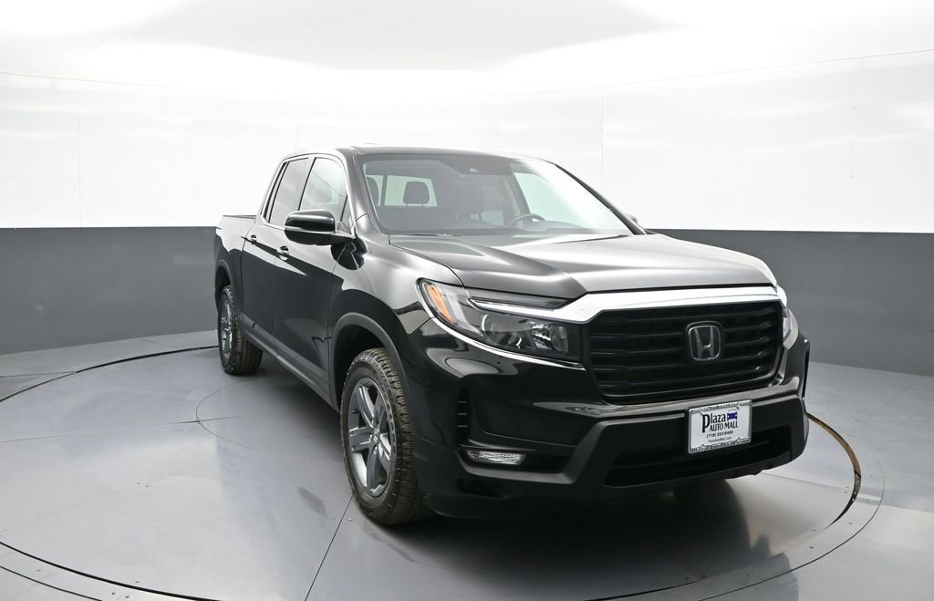 Certified 2023 Honda Ridgeline RTL image 3