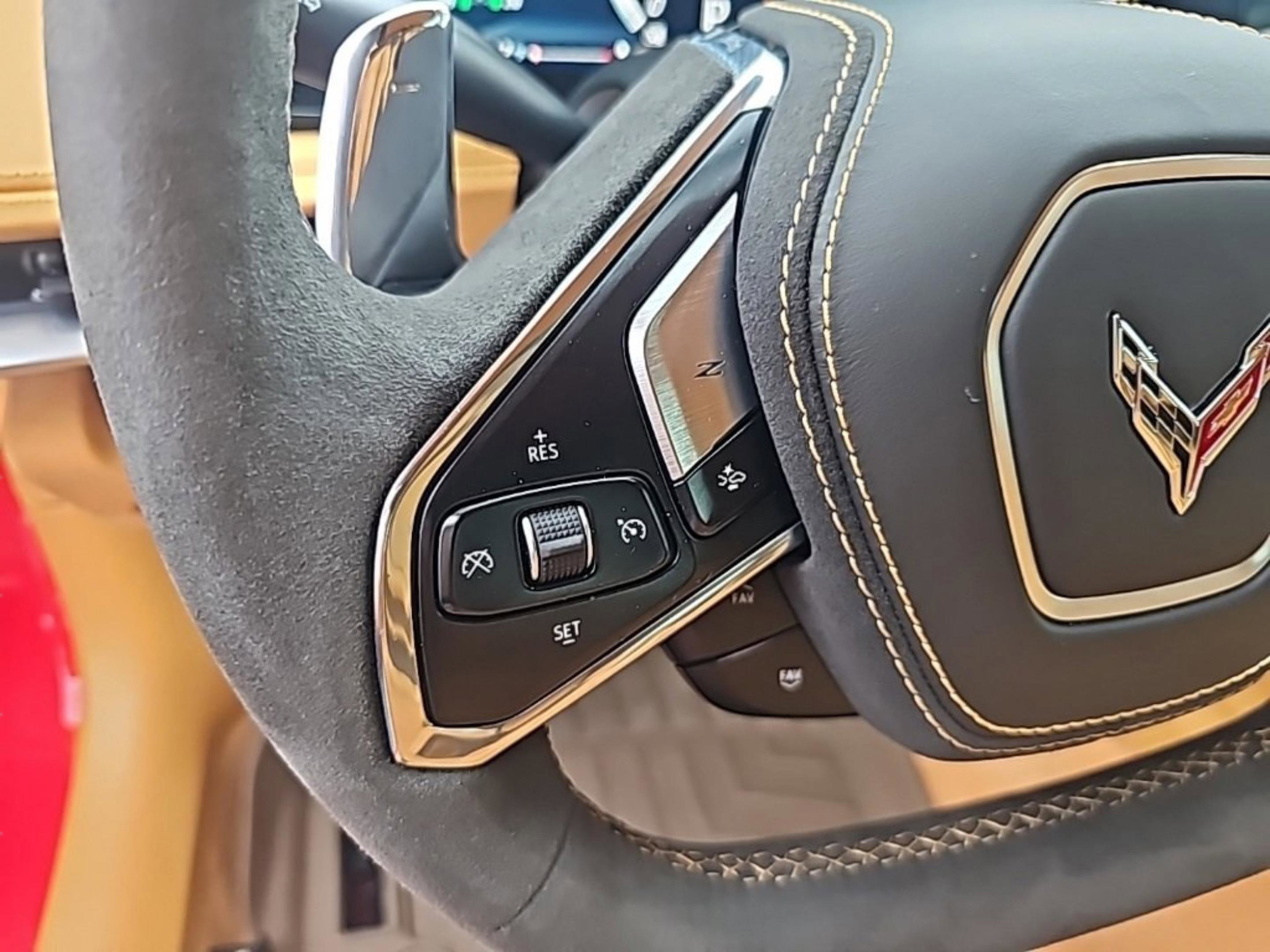 Used 2024 Chevrolet Corvette Stingray w/ Z51 Performance Package image 12