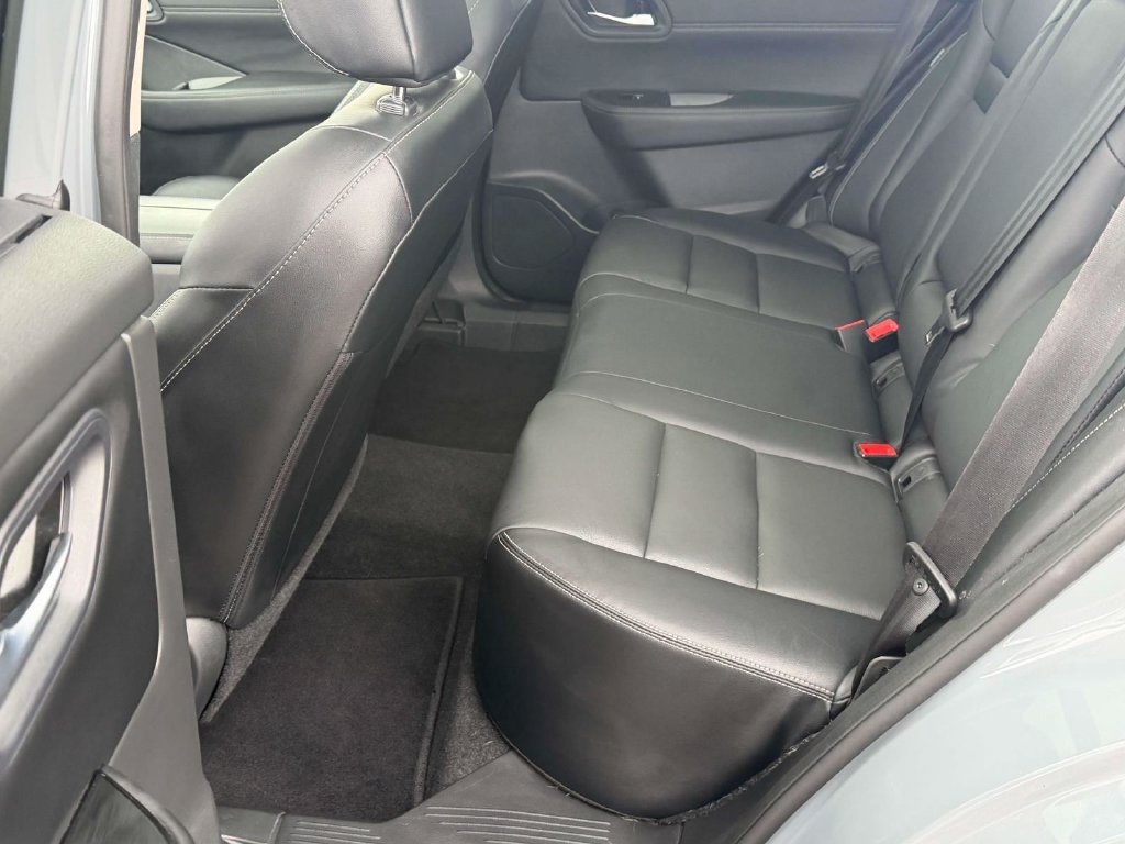 Used 2024 Nissan Rogue SL w/ SL Premium Package FWD image 28