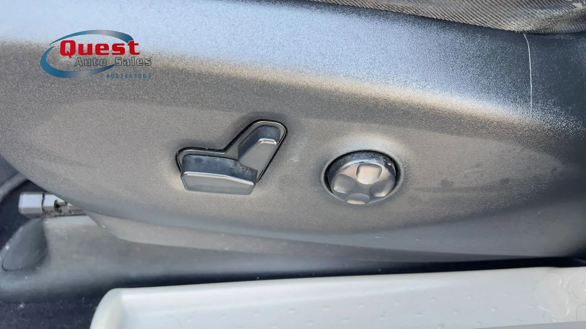 Used 2018 Chrysler Pacifica Touring-L Plus FWD image 18