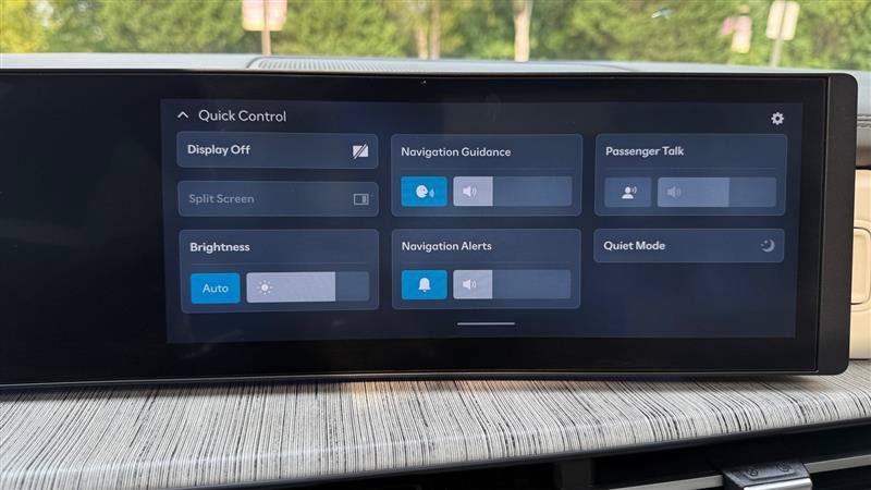 Used 2024 Hyundai Santa Fe Calligraphy FWD image 35