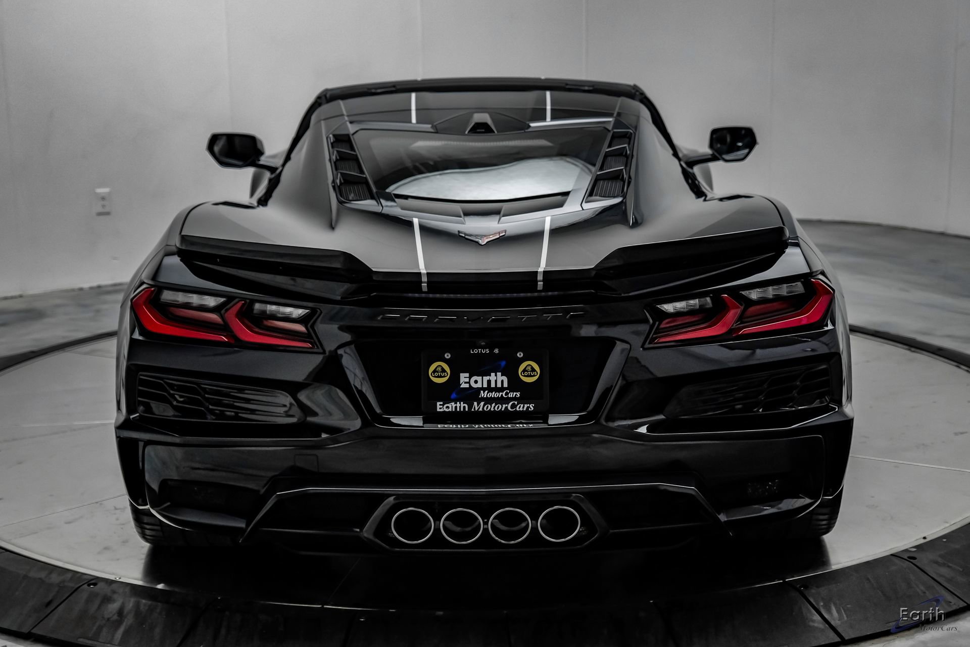 Used 2025 Chevrolet Corvette Z06 RWD image 17