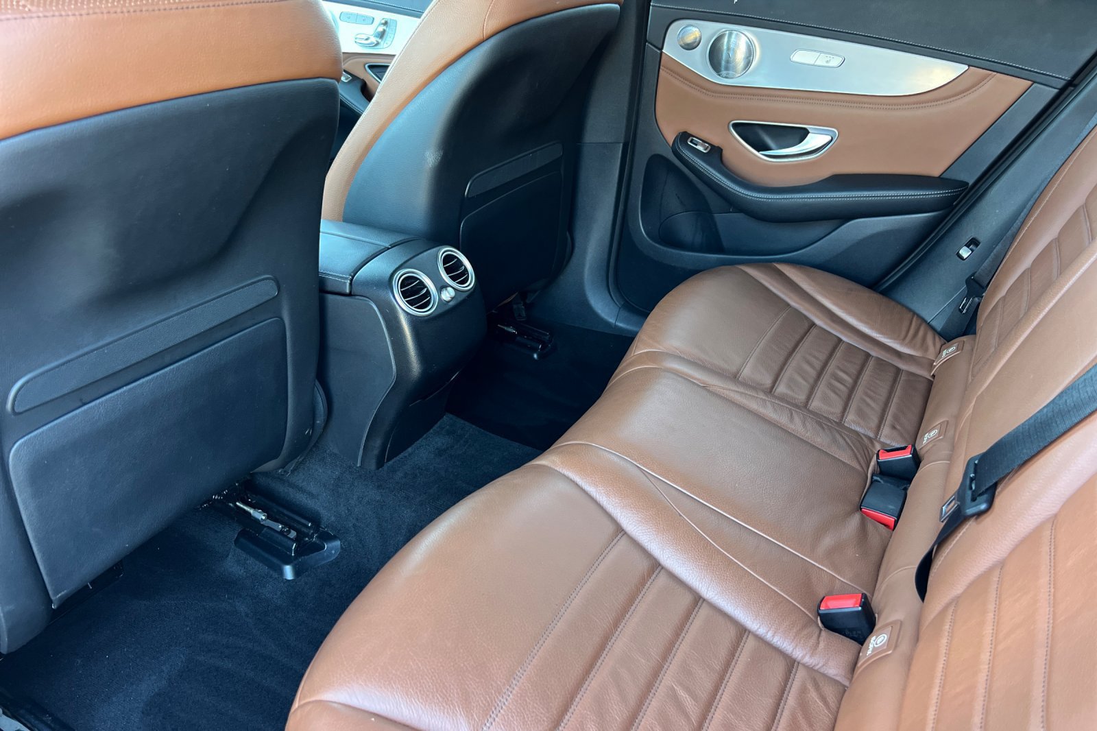 Certified 2018 Mercedes-Benz GLC 43 AMG 4MATIC Coupe image 4