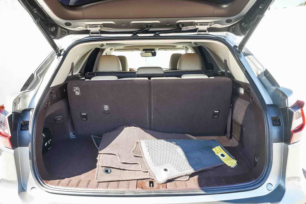 Used 2018 Lexus RX 350L FWD w/ Premium Package image 29