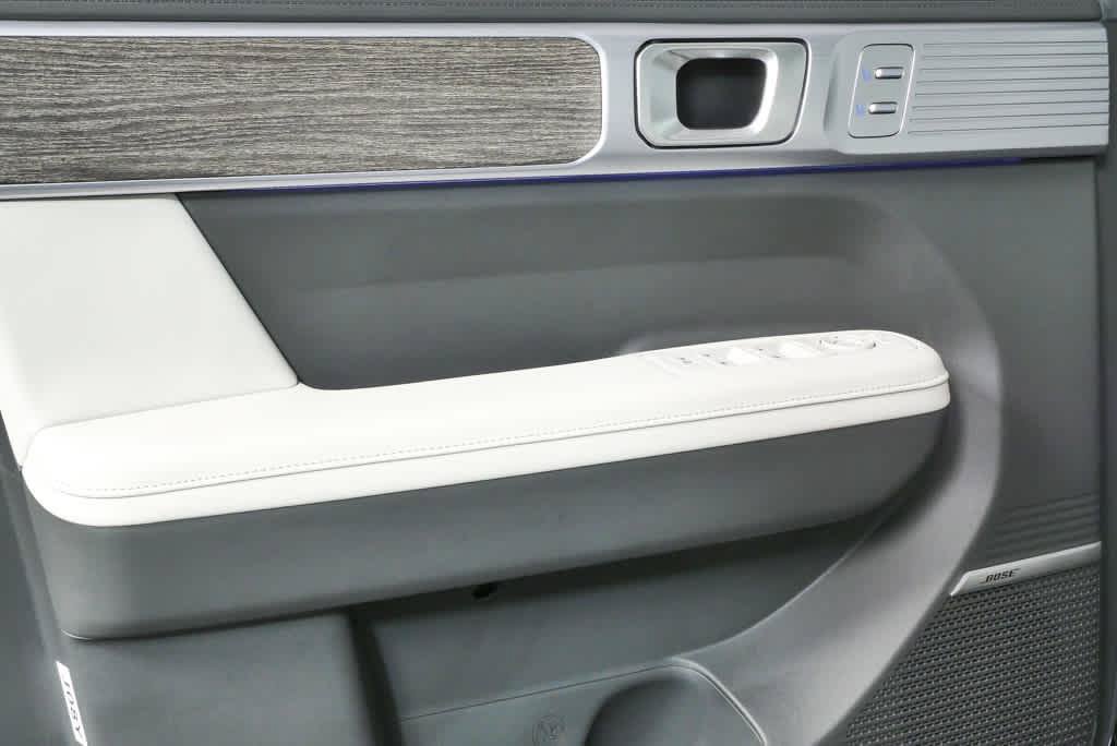 New 2026 Hyundai Santa Fe Limited FWD image 16