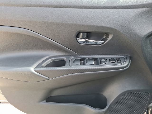 Used 2025 Nissan Versa SV FWD image 13
