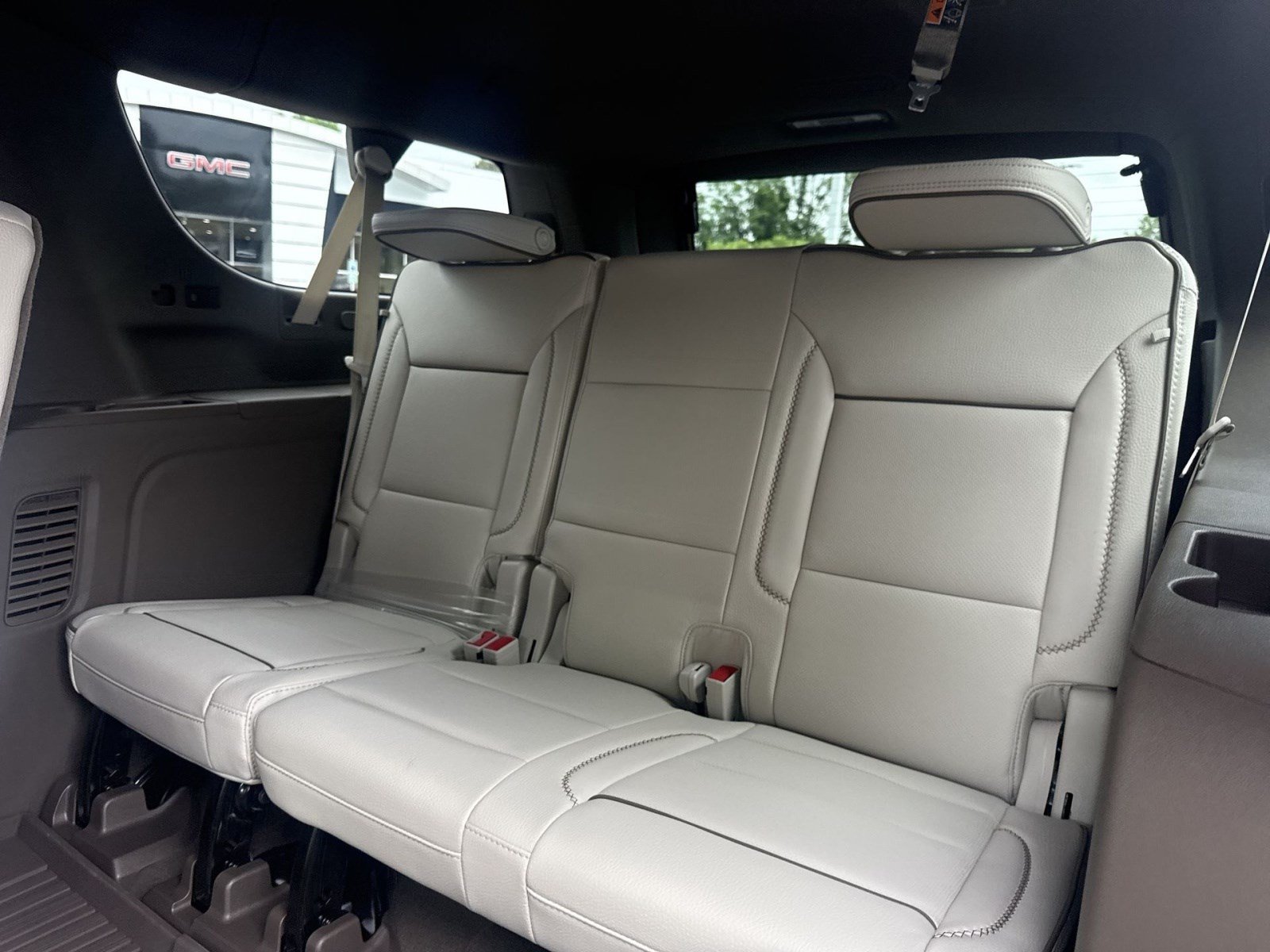 New 2026 GMC Yukon XL Denali w/ Denali Reserve Package AWD/4WD image 20