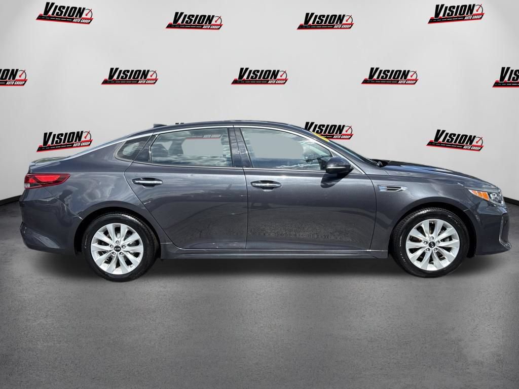 Used 2018 Kia Optima S w/ Panoramic Sunroof Package FWD image 4