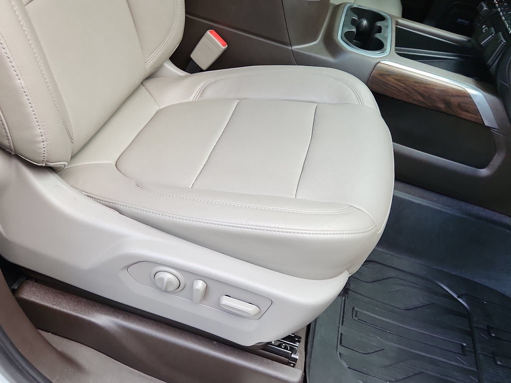 Used 2019 GMC Sierra 1500 SLT w/ SLT Convenience Package AWD/4WD image 13