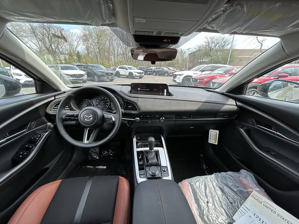 New 2025 MAZDA CX-30 Carbon AWD/4WD image 13