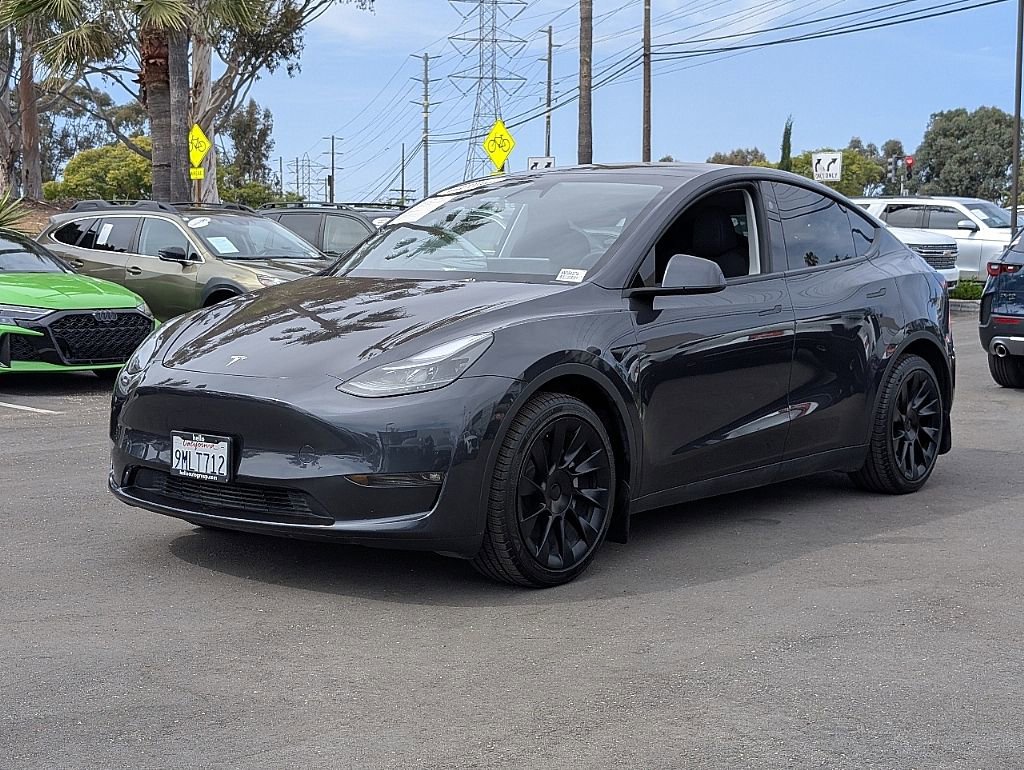 Used 2024 Tesla Model Y Long Range AWD/4WD image 6