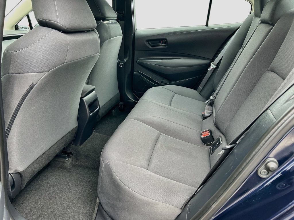 Used 2022 Toyota Corolla LE FWD image 22