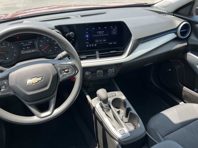 Used 2025 Chevrolet Trax LS FWD image 15