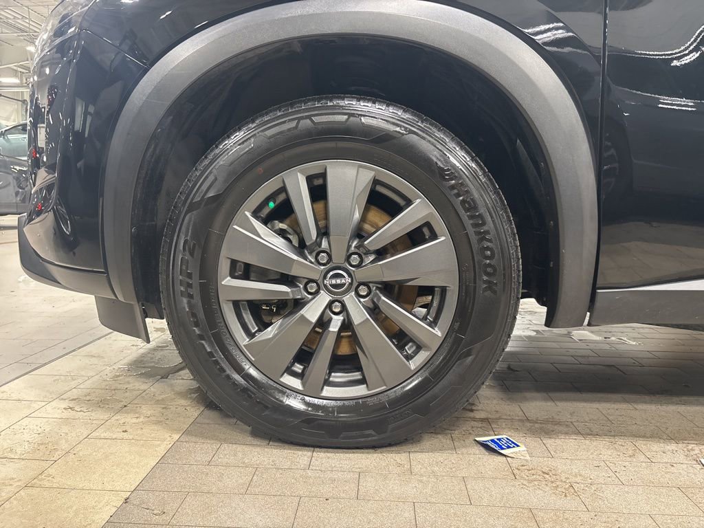 Used 2022 Nissan Pathfinder S image 26