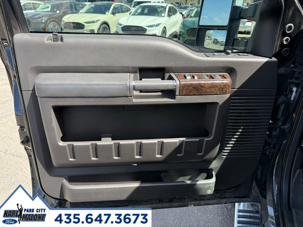 Used 2015 Ford F350 Platinum w/ FX4 Off-Road Package AWD/4WD image 15