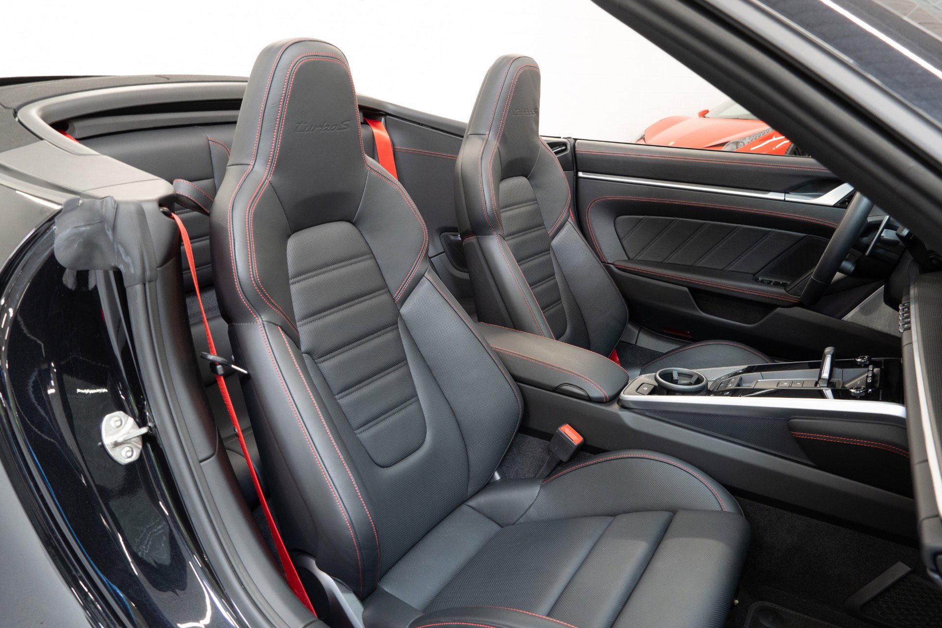 Used 2021 Porsche 911 Turbo S image 25