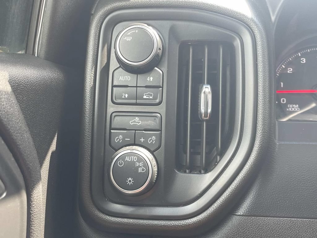 Used 2019 Chevrolet Silverado 1500 W/T w/ WT Convenience Package AWD/4WD image 26