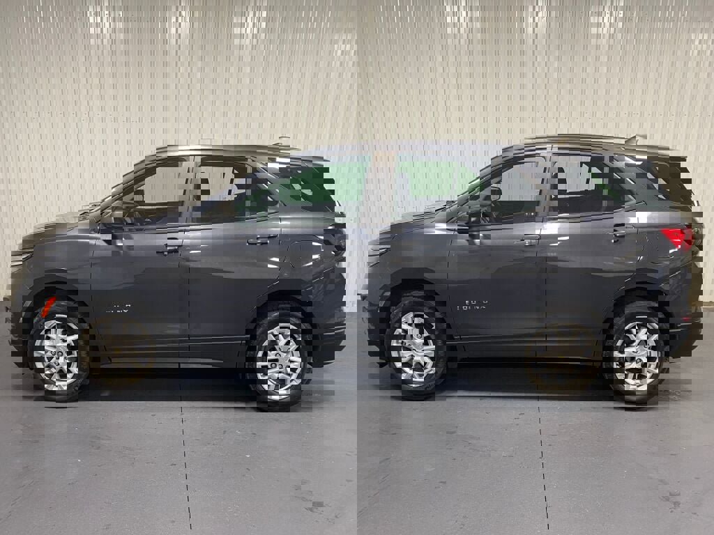 Used 2022 Chevrolet Equinox LS image 16