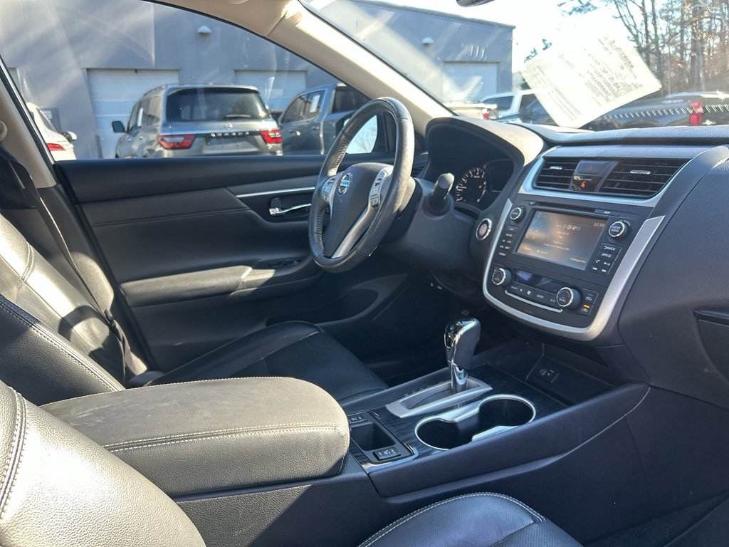 Used 2017 Nissan Altima 2.5 SL w/ Technology Package image 18