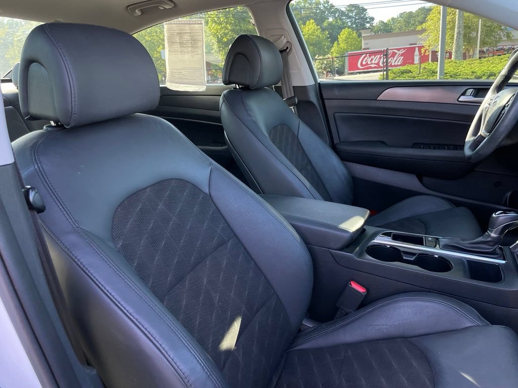 Used 2017 Hyundai Sonata Sport w/ Value Edition Package 02 FWD image 31