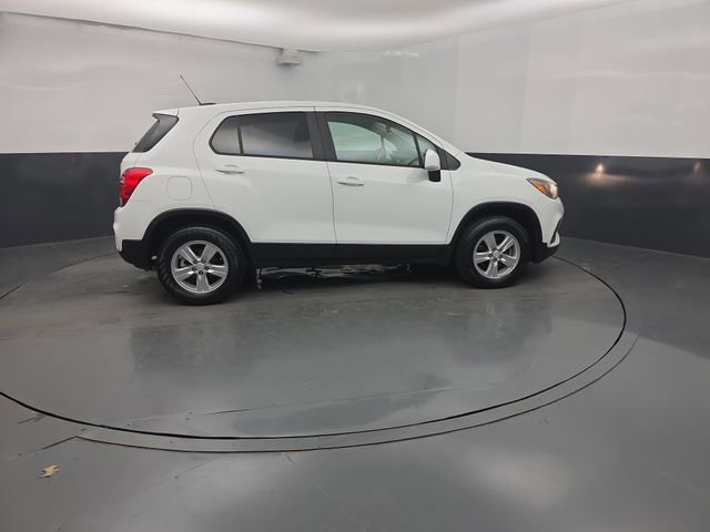Used 2018 Chevrolet Trax LS AWD/4WD image 13