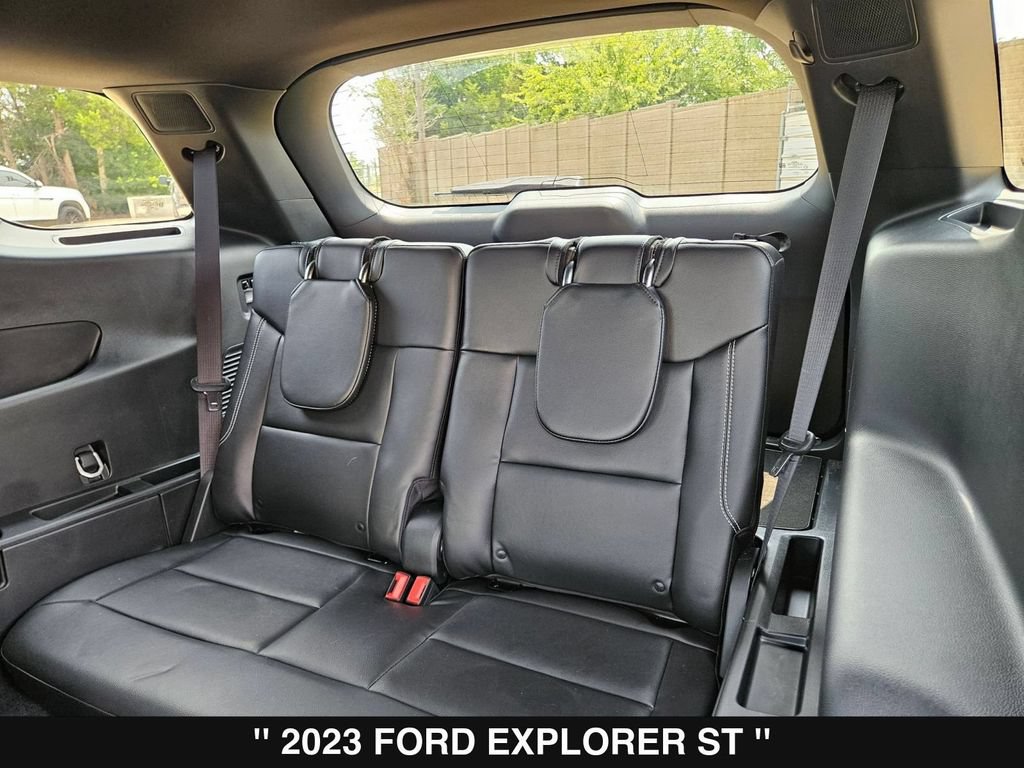 Used 2023 Ford Explorer ST w/ Equipment Group 401A AWD/4WD image 18