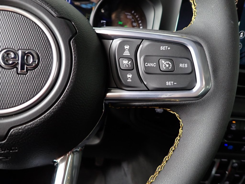 New 2024 Jeep Wrangler Unlimited Sahara w/ Technology Group image 20