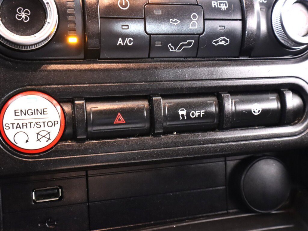 Used 2016 Ford Mustang Coupe image 26