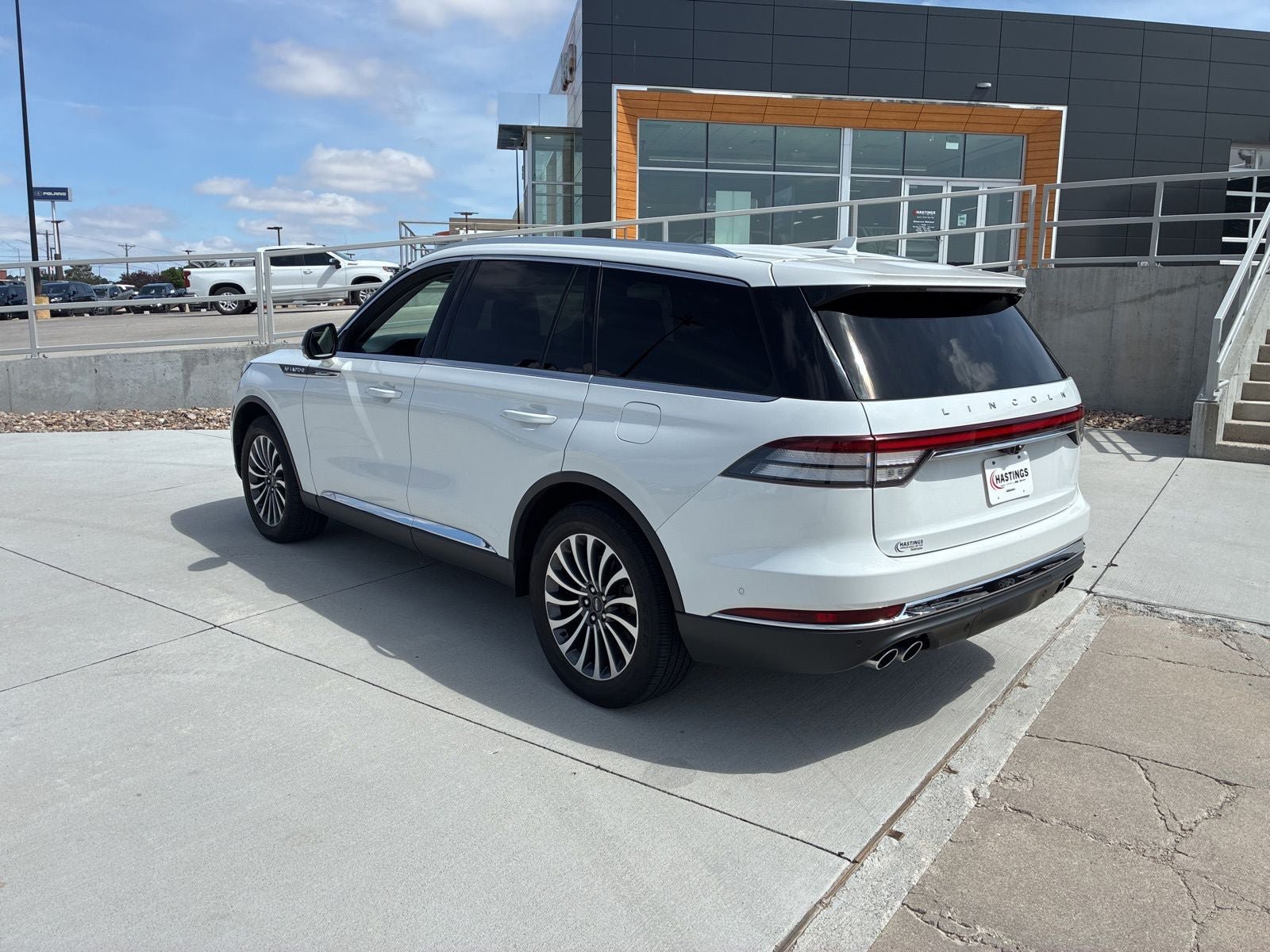 Used 2020 Lincoln Aviator Reserve w/ Equipment Group 201A AWD/4WD image 3