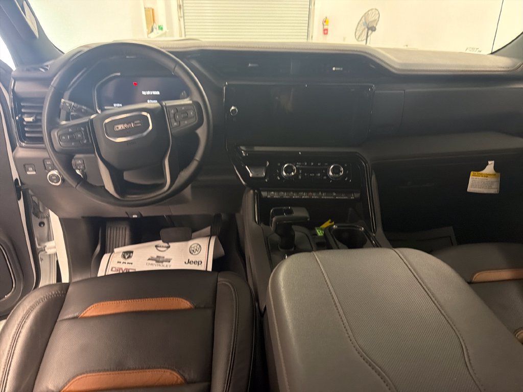 Used 2025 GMC Sierra 1500 AT4 AWD/4WD image 15