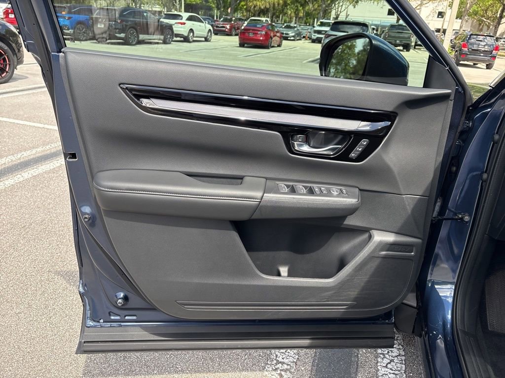 Used 2025 Honda CR-V EX-L image 15
