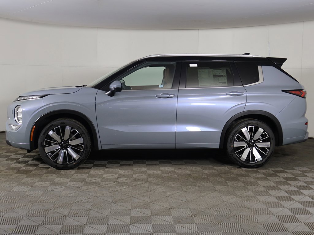 New 2026 Mitsubishi Outlander SEL image 20