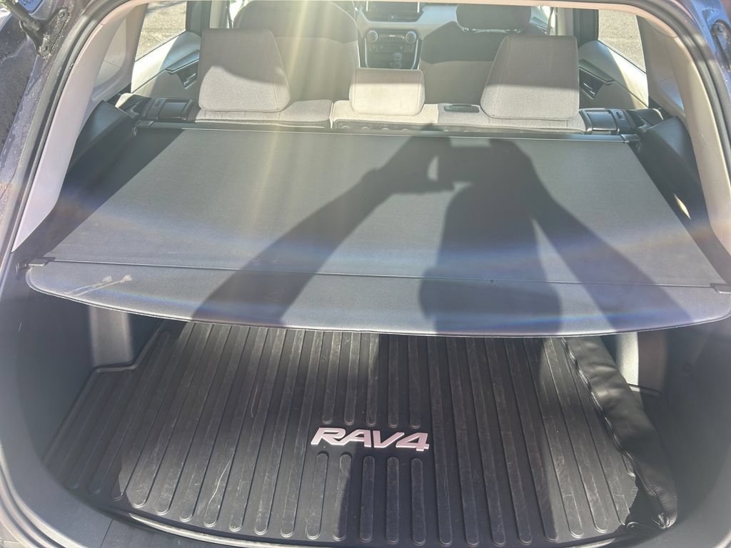 Used 2025 Toyota RAV4 XLE w/ Weather Package AWD/4WD image 19