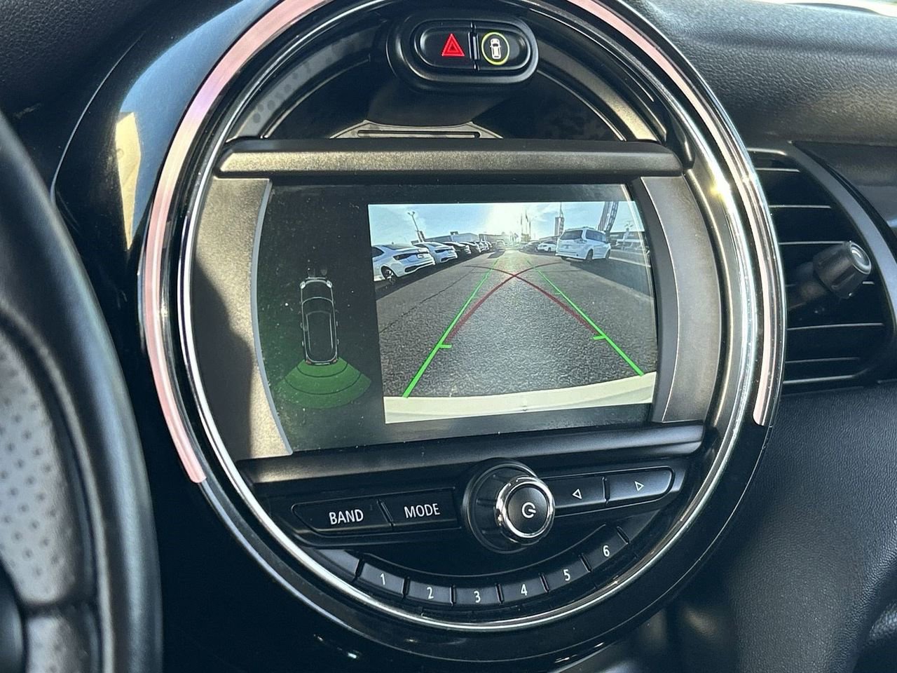 Used 2019 MINI Cooper S w/ Signature Upholstery Package image 25