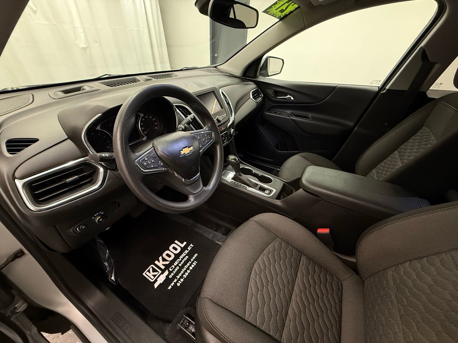 Used 2021 Chevrolet Equinox LT image 11