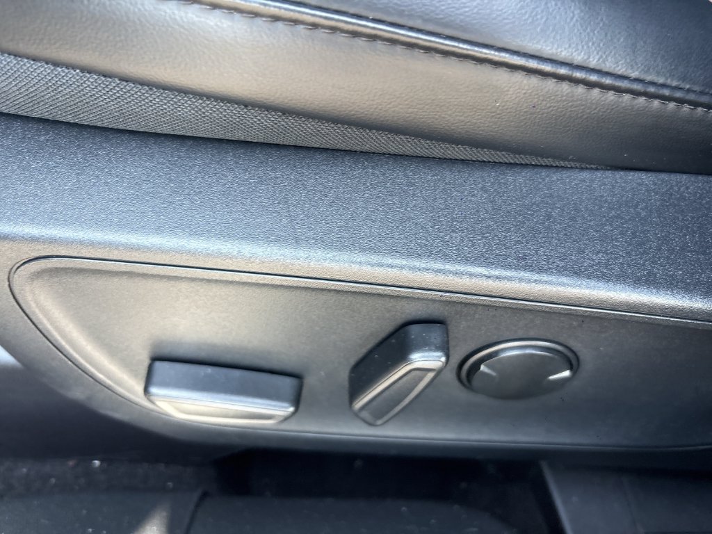 Used 2025 Ford Escape ST-Line AWD/4WD image 19