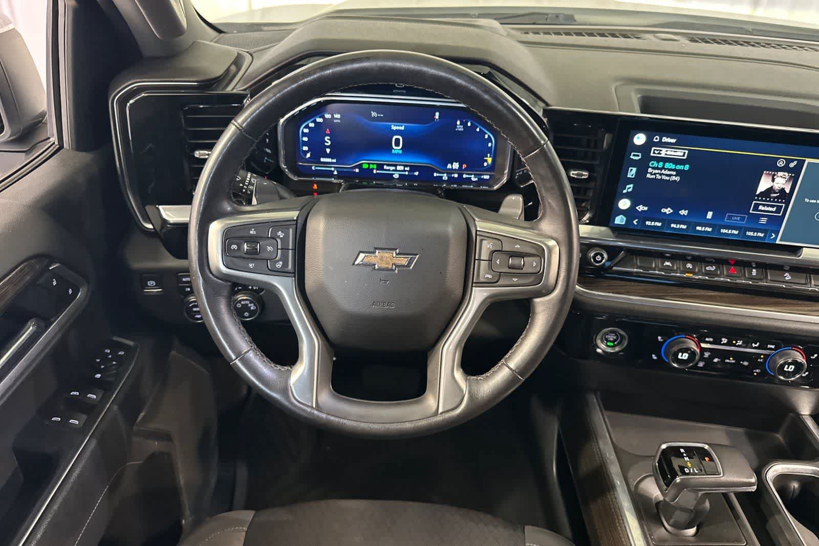 Used 2022 Chevrolet Silverado 1500 LT w/ Z71 Off-Road Package AWD/4WD image 16