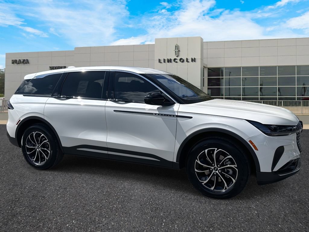 New 2025 Lincoln Nautilus Premier