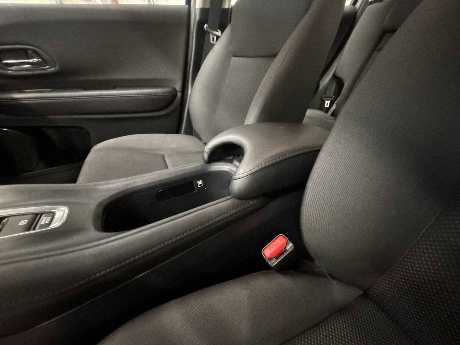 Used 2022 Honda HR-V LX image 21