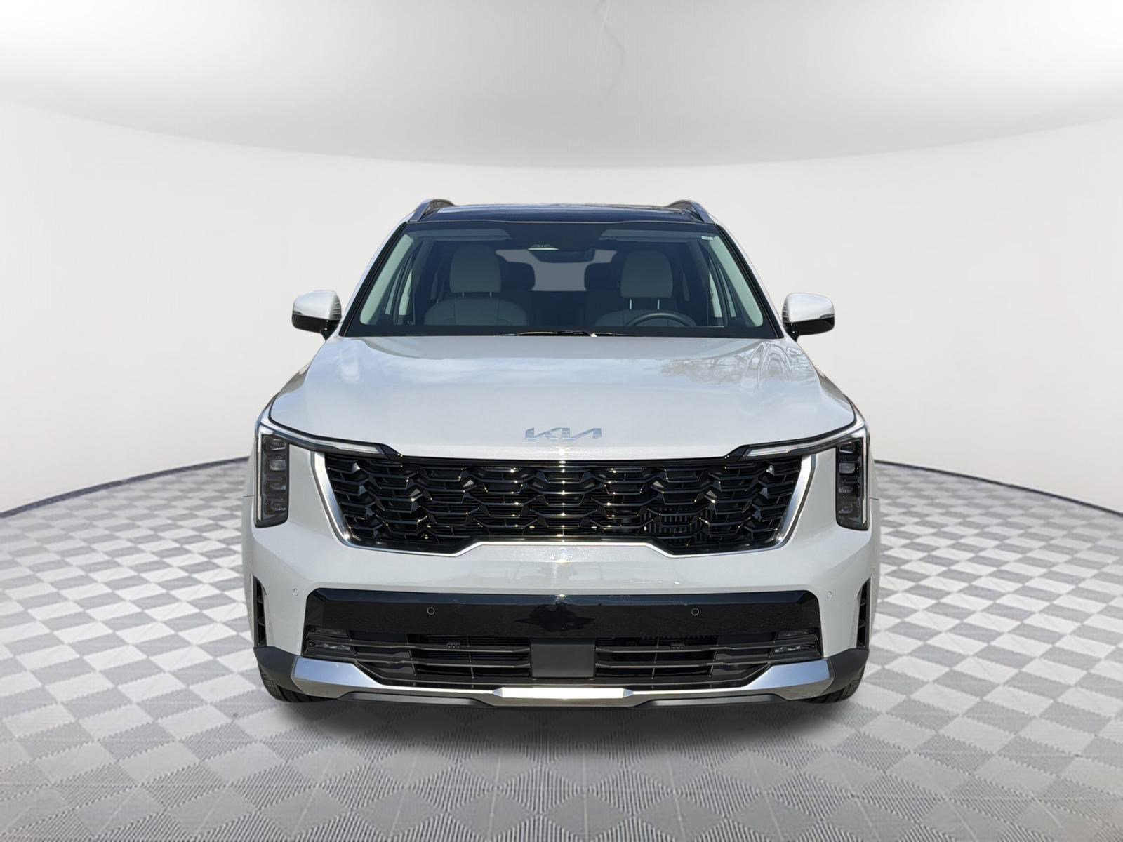 Used 2025 Kia Sorento EX w/ Panoramic Sunroof Package image 2