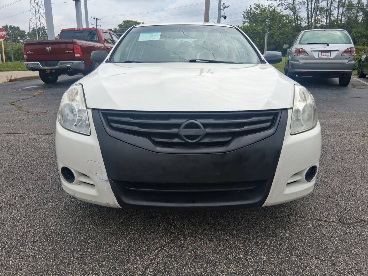 Used 2010 Nissan Altima 2.5 S FWD image 2