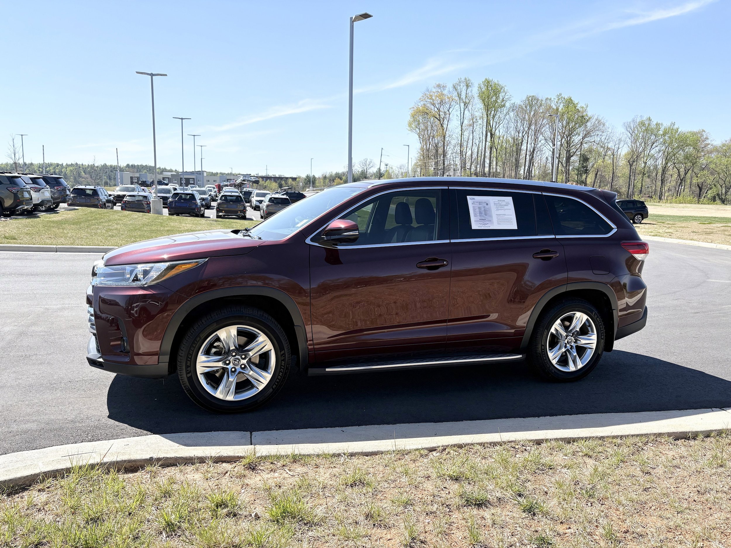 Used 2019 Toyota Highlander Limited image 4